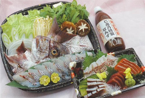 桜鯛のしゃぶしゃぶ鍋と桜鯛入りの鮮魚造り盛り合わせ